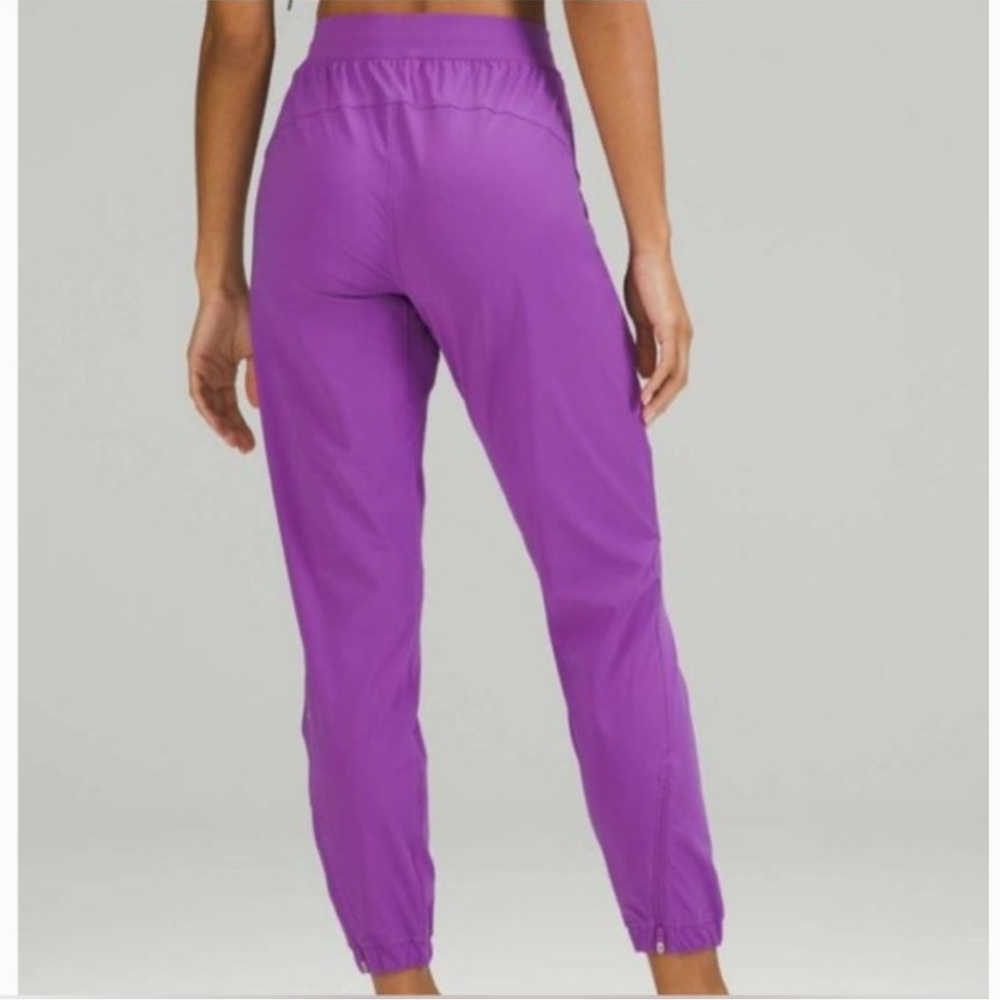 Lululemon Adapted State High Rise Jogger -Size 12 -in Moonlit Magenta #0034